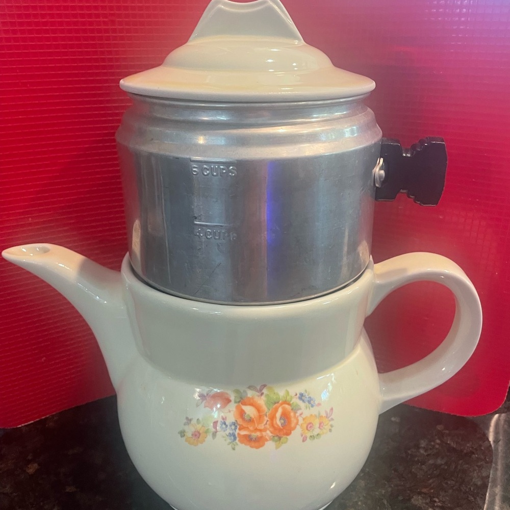 Drip-O-Lator Coffee/Tea pot.